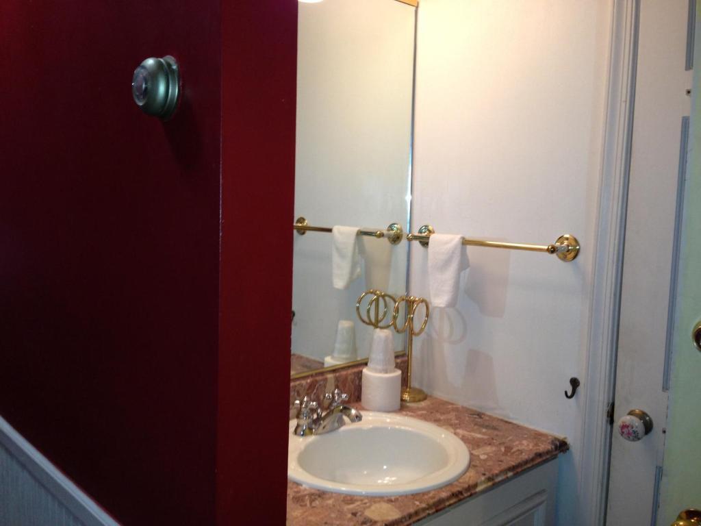 Abacrombie Inn ボルティモア 部屋 写真